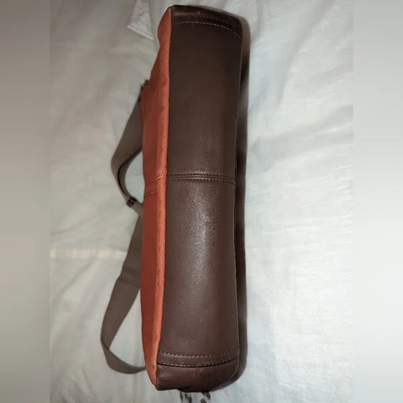 AUTHENTIC COACH MENS CAMDEN ORANGE CANVAS LARGE MESSENGER BAG #70829 GUC - Picture 12 of 16